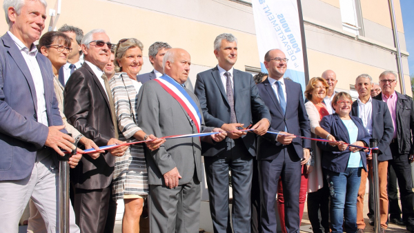 Inauguration de l'antenne du centre de santé territorial à Champforgeuil